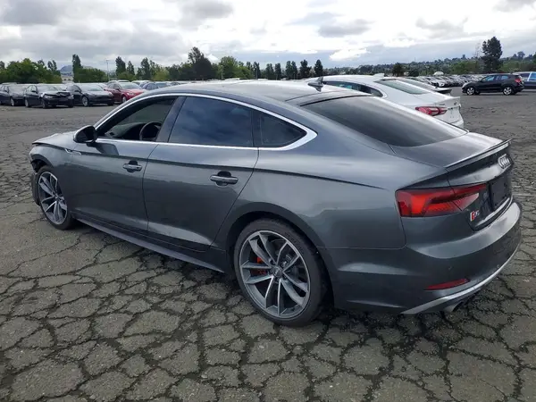 WAUC4CF51JA061324 2018 AUDI RS5 - Image 2