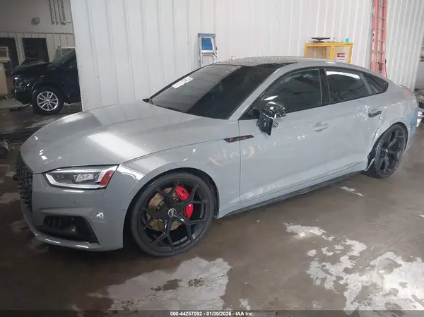 WAUC4CF51KA048039 2019 AUDI S5 - Image 2