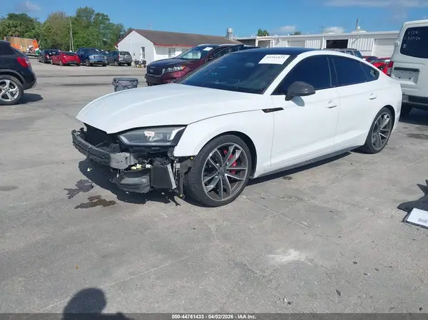 WAUC4CF52JA011158 2018 AUDI S5 - Image 2