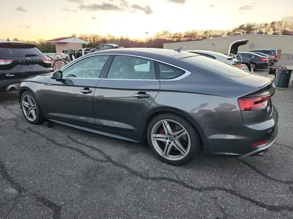 WAUC4CF52JA035329 2018 AUDI S5 - Image 2