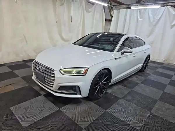 WAUC4CF52JA039705 2018 AUDI S5 - Image 2