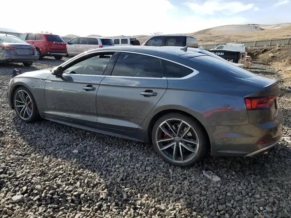 WAUC4CF52JA103855 2018 AUDI RS5 - Image 2