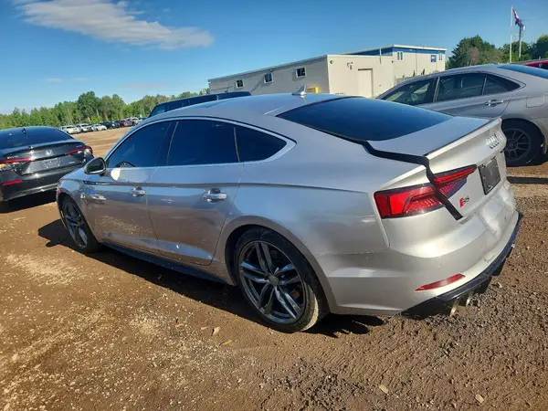 WAUC4CF53JA032956 2018 AUDI RS5 - Image 2