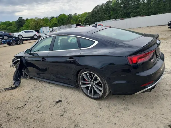 WAUC4CF53JA045027 2018 AUDI RS5 - Image 2