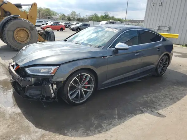 WAUC4CF53JA102584 2018 AUDI S5