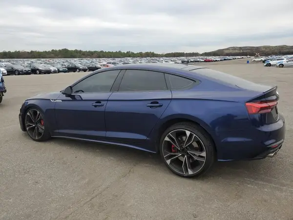 WAUC4CF53NA007769 2022 AUDI S5 - Image 2