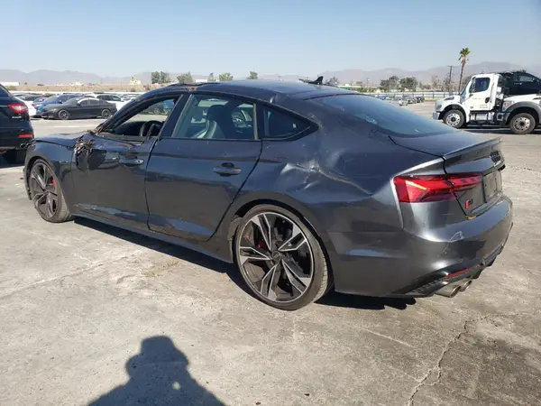 WAUC4CF53NA022434 2022 AUDI RS5 - Image 2
