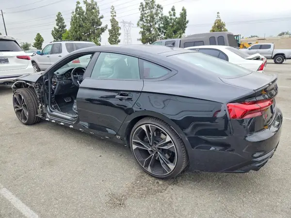 WAUC4CF53PA018256 2023 AUDI RS5 - Image 2