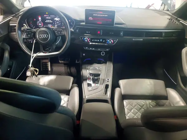 WAUC4CF54JA075833 2018 AUDI RS5 - Image 8