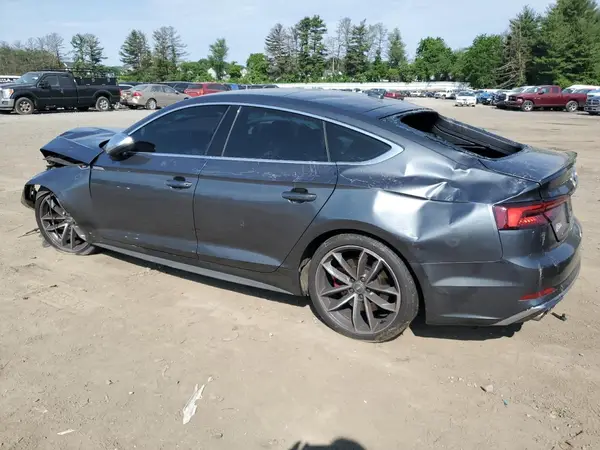 WAUC4CF54JA097251 2018 AUDI RS5 - Image 2