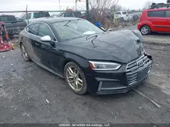 WAUC4CF54JA132516 2018 AUDI S5