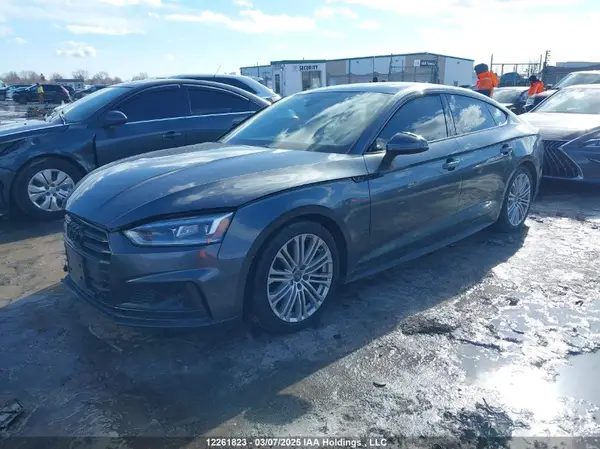 WAUC4CF54KA044602 2019 AUDI S5 - Image 2
