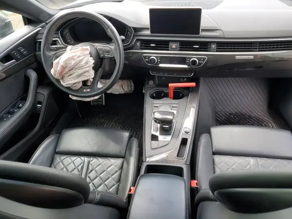 WAUC4CF54KA061321 2019 AUDI RS5 - Image 8