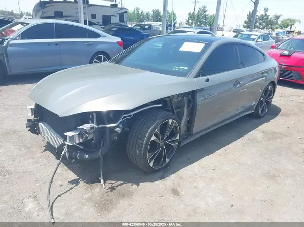 WAUC4CF54PA017827 2023 AUDI S5 - Image 2