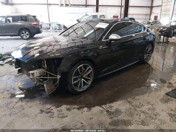 WAUC4CF55JA030514 2018 AUDI S5 - Image 2