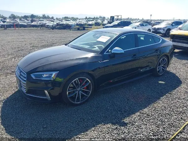 WAUC4CF55JA096724 2018 AUDI S5 - Image 2
