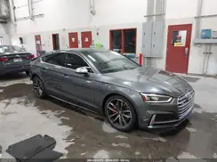 WAUC4CF55JA101887 2018 AUDI S5