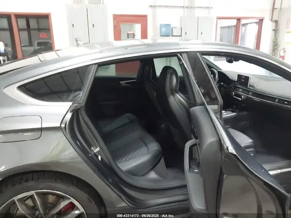 WAUC4CF55JA101887 2018 AUDI S5 - Image 8