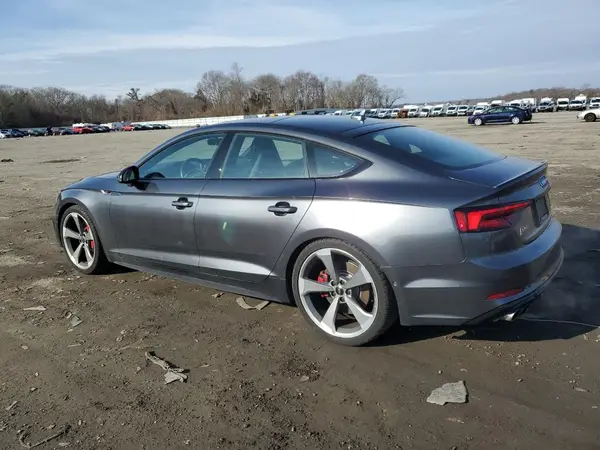 WAUC4CF55KA053809 2019 AUDI RS5 - Image 2