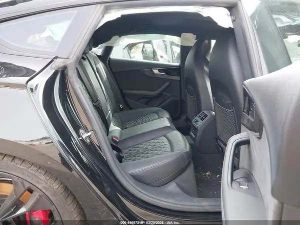 WAUC4CF55MA062979 2021 AUDI S5 - Image 8