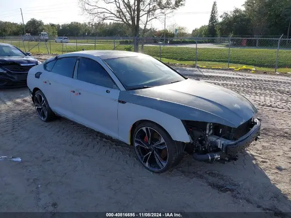 WAUC4CF55NA009331 2022 AUDI S5 - Image 1