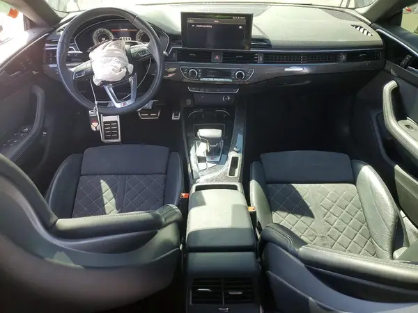 WAUC4CF55NA034715 2022 AUDI RS5 - Image 8