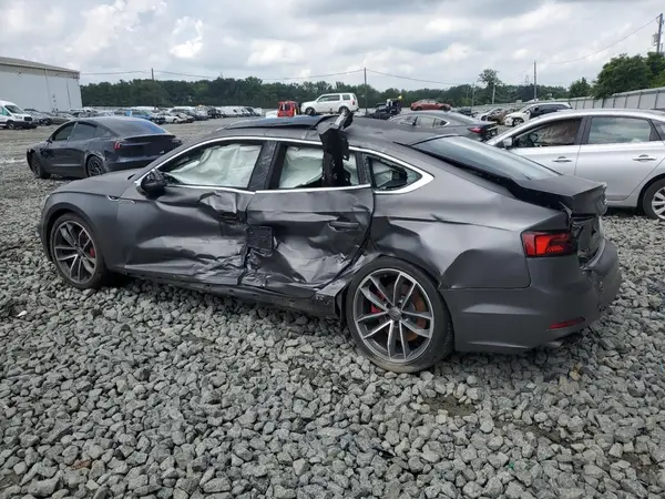 WAUC4CF56JA063988 2018 AUDI S5 - Image 2