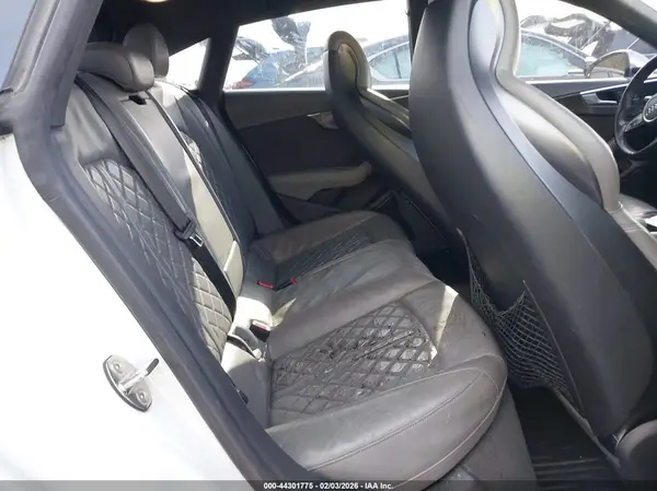 WAUC4CF56JA065577 2018 AUDI S5 - Image 8