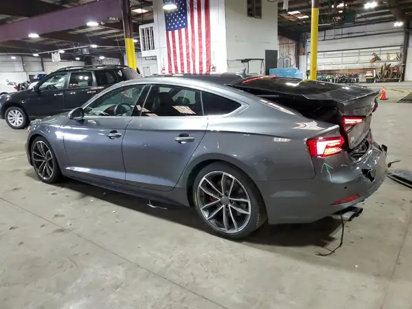 WAUC4CF56JA072142 2018 AUDI RS5 - Image 2