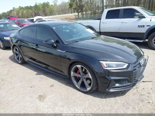 WAUC4CF56KA004599 2019 AUDI S5 - Image 1