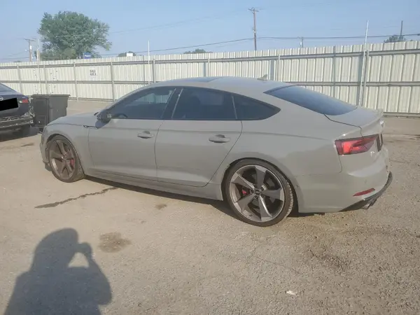 WAUC4CF56KA006319 2019 AUDI S5 - Image 2