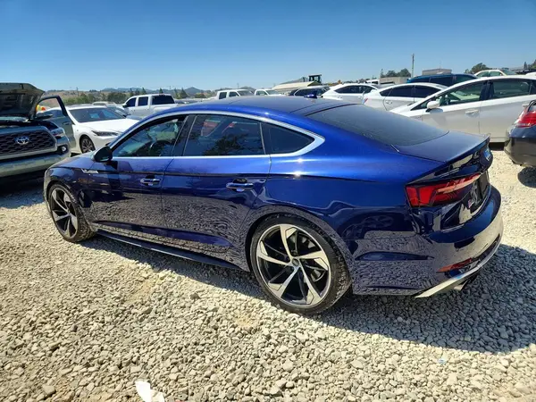 WAUC4CF56KA074572 2019 AUDI RS5 - Image 2