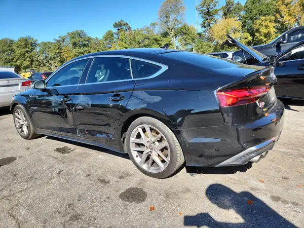 WAUC4CF56LA011585 2020 AUDI S5 - Image 2