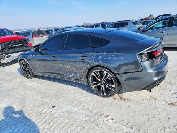 WAUC4CF56MA030445 2021 AUDI RS5 - Image 2