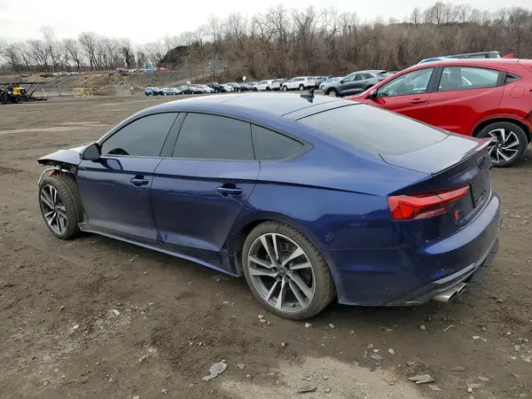 WAUC4CF56NA035050 2022 AUDI RS5 - Image 2