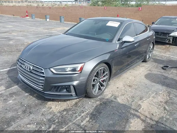 WAUC4CF57JA042518 2018 AUDI S5 - Image 2