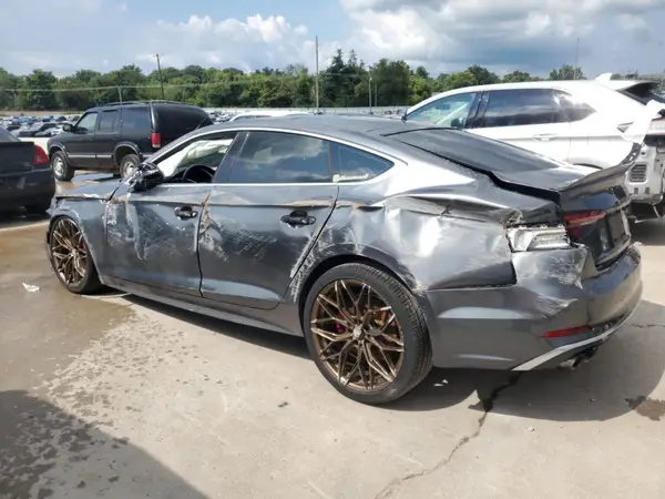WAUC4CF57JA052496 2018 AUDI S5 - Image 2