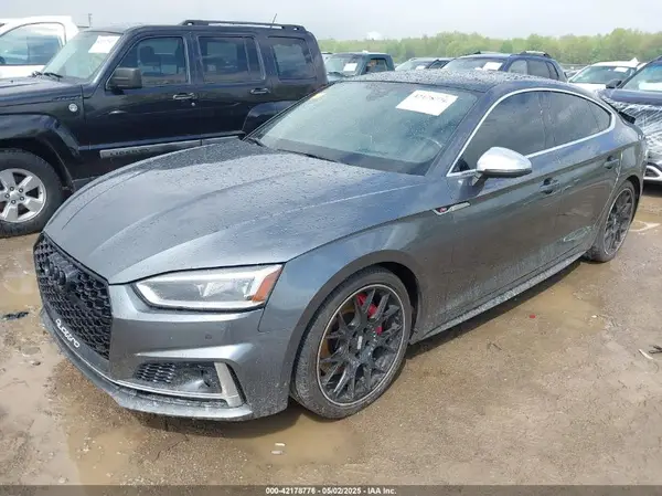 WAUC4CF57JA061764 2018 AUDI S5 - Image 2