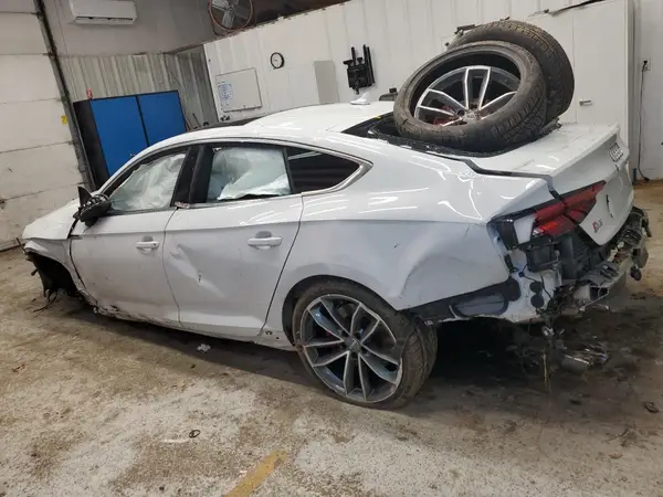 WAUC4CF57JA111532 2018 AUDI S5 - Image 2