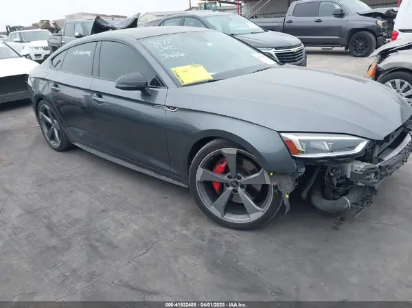 WAUC4CF57KA096631 2019 AUDI S5 - Image 1