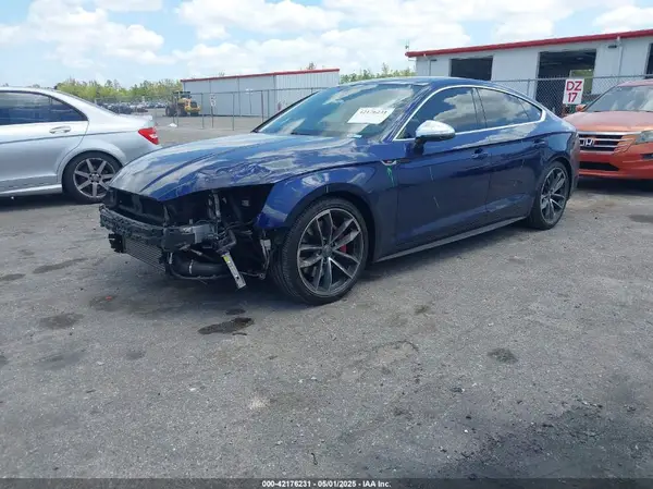 WAUC4CF58JA003890 2018 AUDI S5 - Image 2