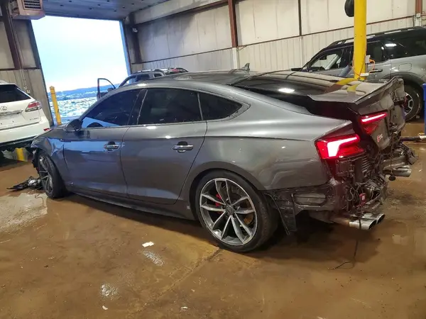 WAUC4CF58JA010869 2018 AUDI RS5 - Image 2