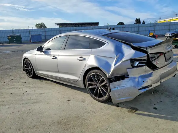 WAUC4CF58JA035870 2018 AUDI RS5 - Image 2