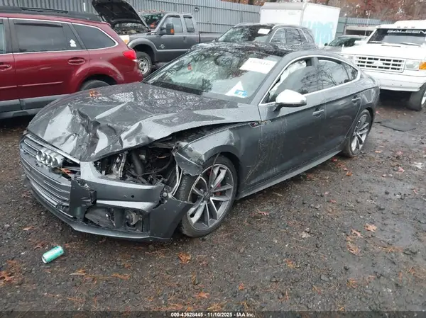 WAUC4CF58JA063152 2018 AUDI S5 - Image 2