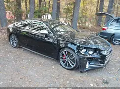 WAUC4CF58JA092473 2018 AUDI S5