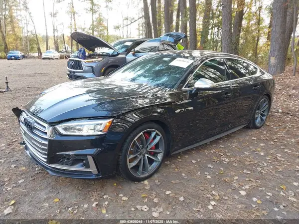 WAUC4CF58JA092473 2018 AUDI S5 - Image 2