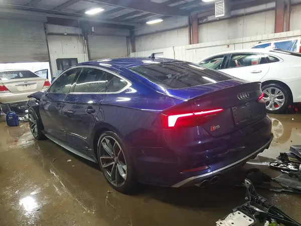 WAUC4CF58JA136567 2018 AUDI RS5 - Image 2