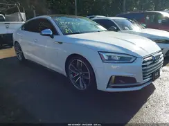 WAUC4CF58KA017645 2019 AUDI S5