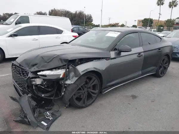 WAUC4CF58MA041642 2021 AUDI S5 - Image 2