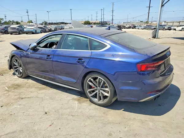WAUC4CF59JA035151 2018 AUDI RS5 - Image 2